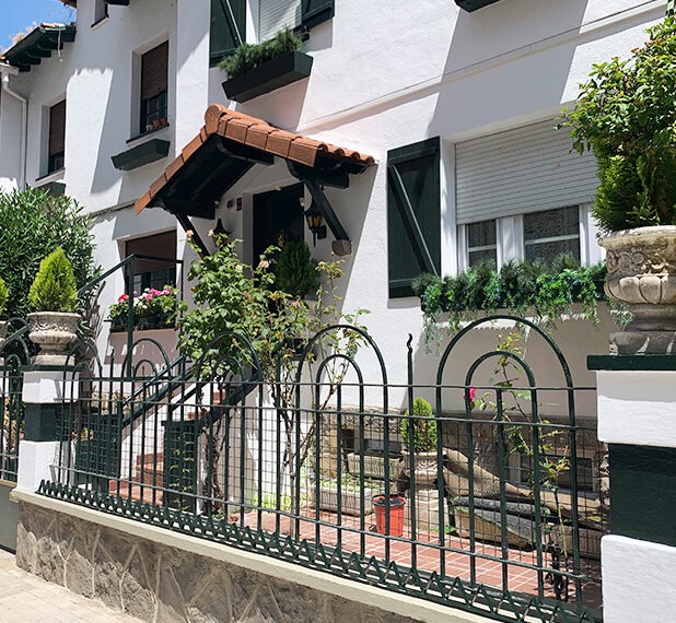 FACHADA EN CALLE MEDIA LUNA – PAMPLONA