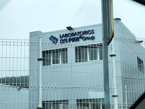 SUELO EN LABORATORIOS BILPER EN ZAMUDIO, VIZCAYA